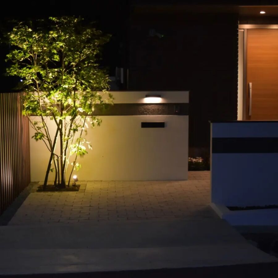 玄関アプローチ